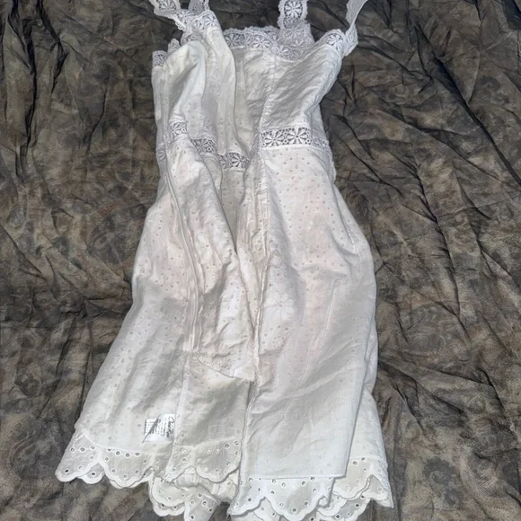 Charo Ruiz White Eyelet Lace Garment - Picture 5 of 12